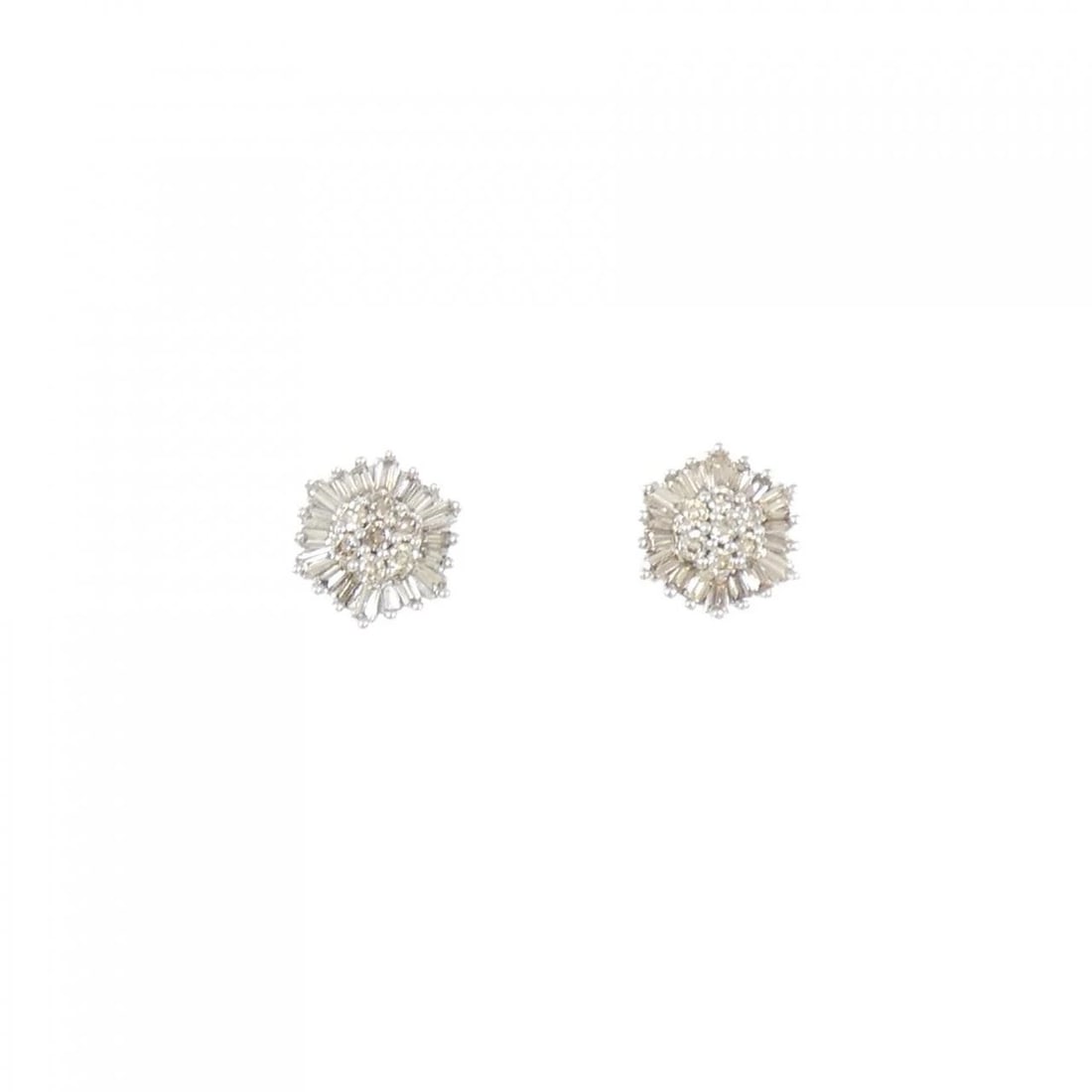 K18WG DIAMOND PIERCE: K18WG Diamond Pierce Brand: Unbranded Type: Diamond Pierce/Earring Material: K18WG, Main Stone/Creation Natural Color: White Gold Size: Approximate dimensions (height x width): 8.0cm x 7.4cm Acce