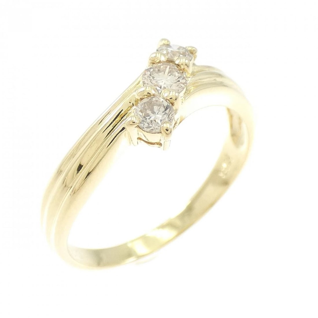 K18YG THREE STONE DIAMOND RING: K18YG Three Stone Diamond Ring Brand: Unbranded Type: Diamond Ring Material: K18YG, Main Stone/Creation Natural Color: Yellow Gold Size: US 6 1/4 Accessories: None Accessories Notice: When