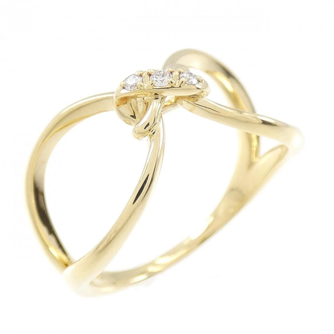 K18YG THREE STONE DIAMOND RING: K18YG Three Stone Diamond Ring Brand: Unbranded Type: Diamond Ring Material: K18YG, Main Stone/Creation Natural Color: Yellow Gold Size: US 6 1/2 Accessories: None Accessories Notice: When