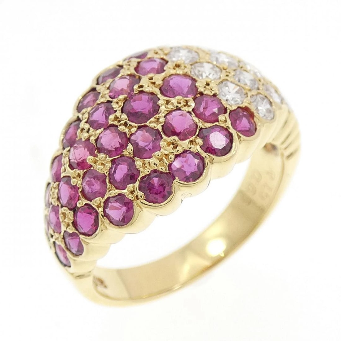 K18YG RUBY RING: K18YG Ruby Ring Brand: Unbranded Type: Ruby Ring Material: K18YG, Main Stone/Creation RubySecondary Stone Natural Color: Yellow Gold Size: US 6 1/4 Accessories: None Accessories Notice: Wh