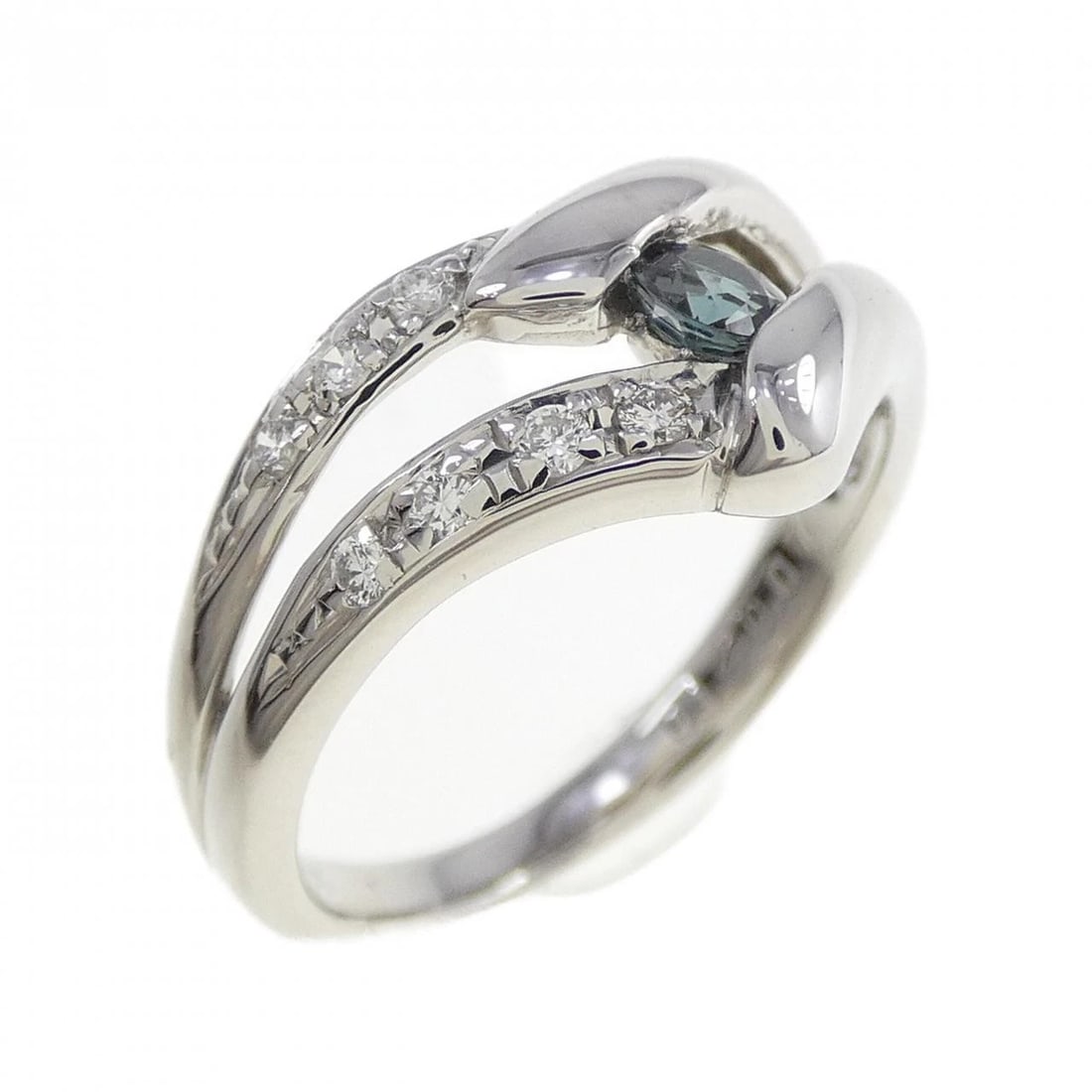 PT900 ALEXANDRITE RING: PT900 Alexandrite Ring Brand: Unbranded Type: alexandrite ring Material: Platinum900, Main Stone/Creation AlexandriteSecondary Stone Natural Color: Platinum Size: US 5 Accessories: None Ac