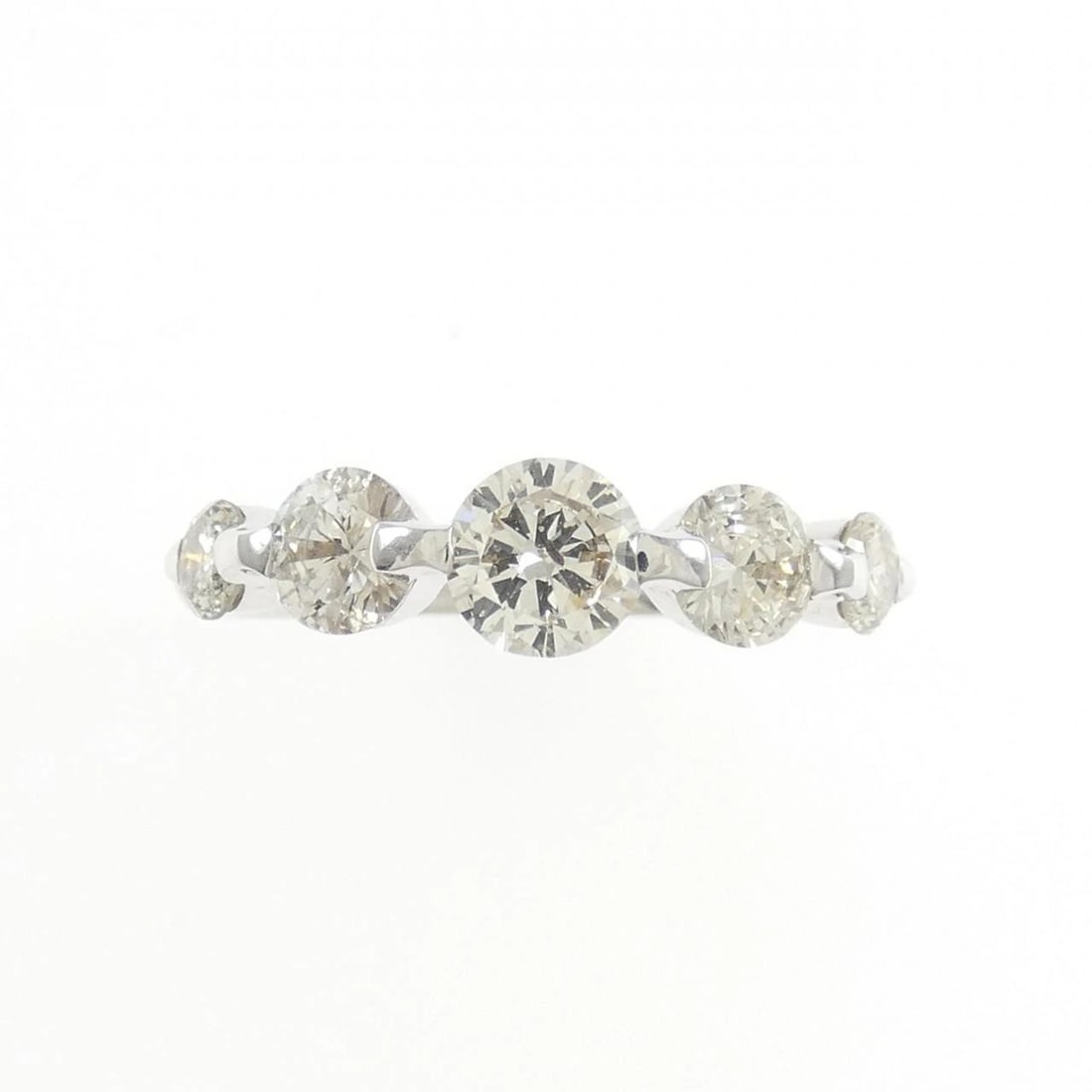 K18WG DIAMOND RING - 2