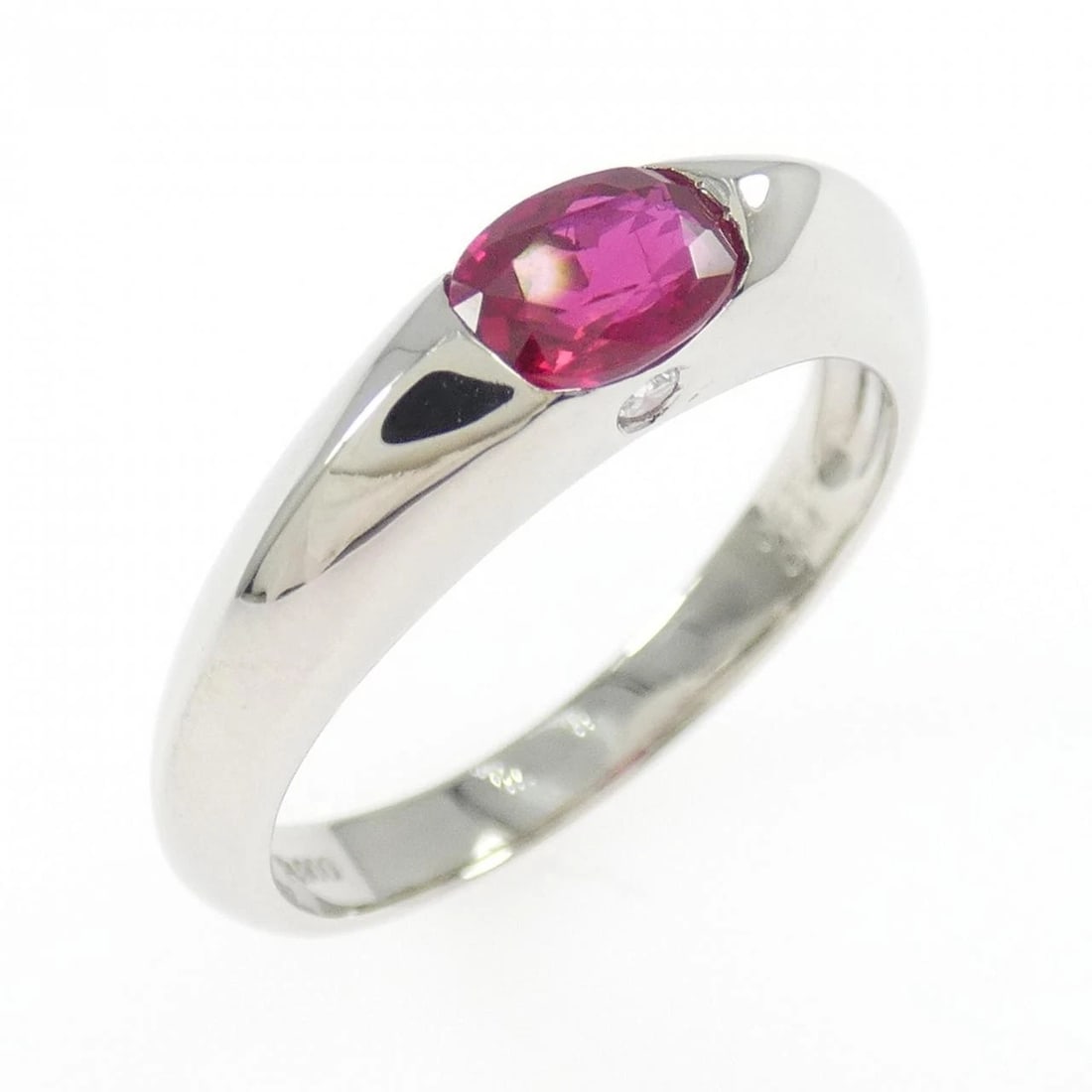 PT900 RUBY RING: PT900 Ruby Ring Brand: Unbranded Type: Ruby Ring Material: Platinum900, Main Stone/Creation Ruby Secondary Stone Natural Color: Platinum Size: US 6 1/2 Accessories: None Accessories Notice