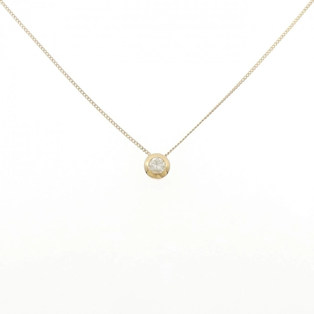 18K YELLOW GOLD DIAMOND NECKLACE: 18K Yellow Gold Diamond Necklace Brand: Unbranded Type: Diamond Necklace Material: K18YG, Main Stone/Creation Natural Color: Yellow Gold Size: Actual Size Diameteraround: 6.6mm Chain maximum