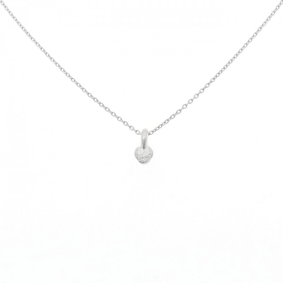 PT900/PT850 SOLITAIRE DIAMOND NECKLACE: PT900/PT850 Solitaire Diamond Necklace Brand: Unbranded Type: Diamond Necklace Material: PT900/PT850, Main Stone/Creation Natural Color: Platinum Size: Actual Size Pendant length approx. x