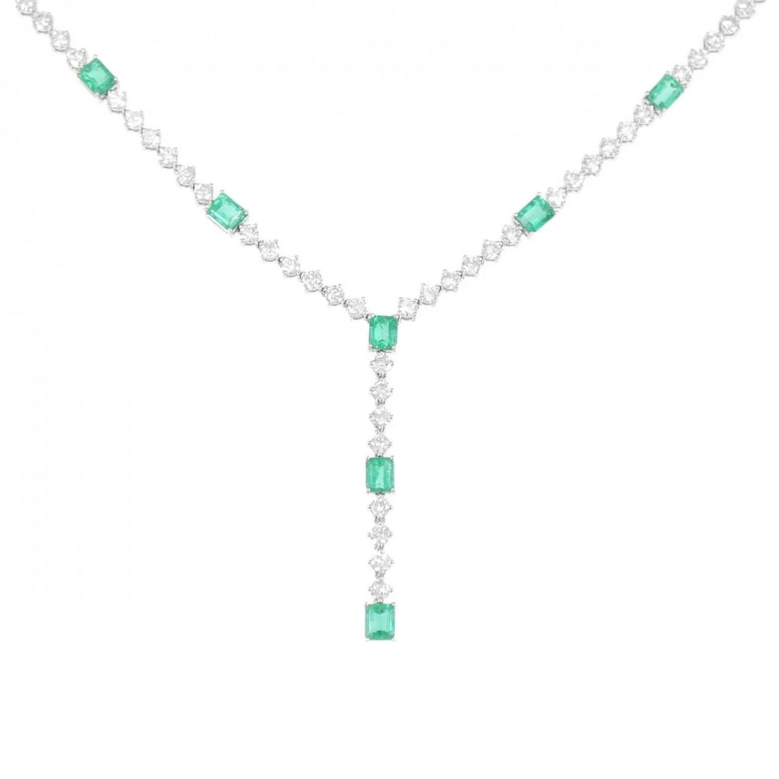 K18WG EMERALD NECKLACE: K18WG Emerald Necklace Brand: Unbranded Type: Emerald Necklace Material: K18 white gold, Main Stone/Creation EmeraldSecondary Stone Natural Color: White Gold Size: 40cmActual Size Pendant