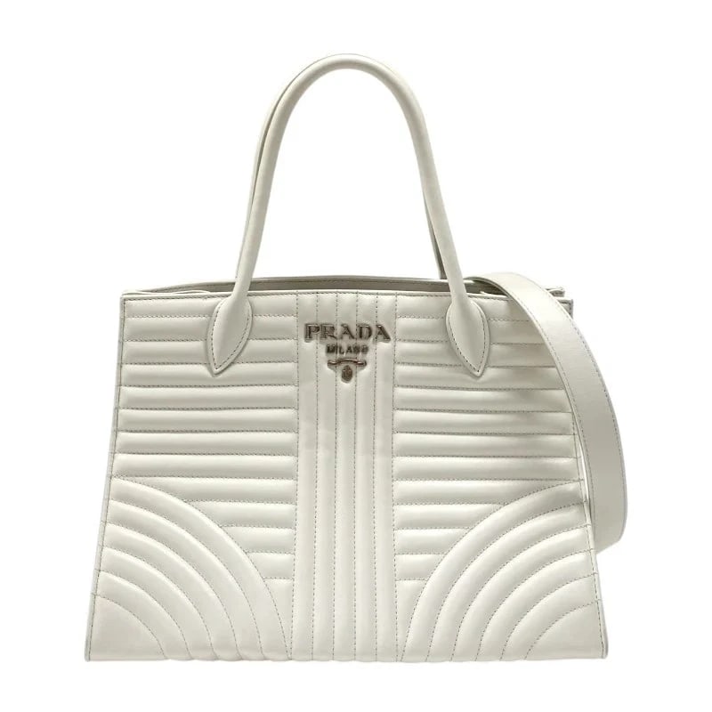 PRADA DIAGRAMME WHITE CALF SHOULDER BAG: PRADA Diagramme White Calf Shoulder Bag Brand: PRADA Type: Handbag Material: Calf Color: white Size: W: 31cm / H: 21cm / D: 14cm / Shoulder: 103cm Accessories: None Accessories Notice: Whe
