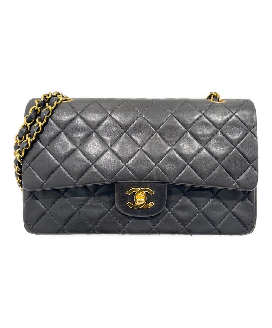 CHANEL MATELASSÉ 25 / BLACK / DOUBLE FLAP CHAIN SHOULDER BAG: CHANEL Matelassé 25 / Black / Double Flap Chain Shoulder Bag Brand: CHANEL Type: Handbag Material: Lambskin Color: Black Size: H:16.0cm / W:25.0cm / D:7.0cm Accessories: None Accessories N