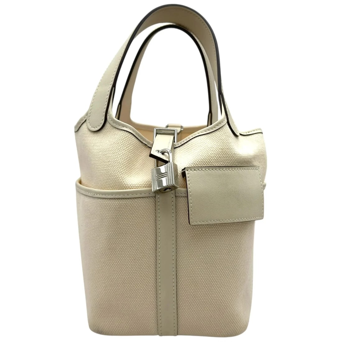 HERMES PICOTIN LOCK PM CARGO U STAMP NATA SHW TOILE: HERMES Picotin Lock PM Cargo U Stamp Nata SHW Toile Brand: HERMES Type: Handbag Material: Toile Color: Hatchet / SV Hardware Size: W: 18cm / H: 19cm / D: 13.5cm Accessories: None Accessori