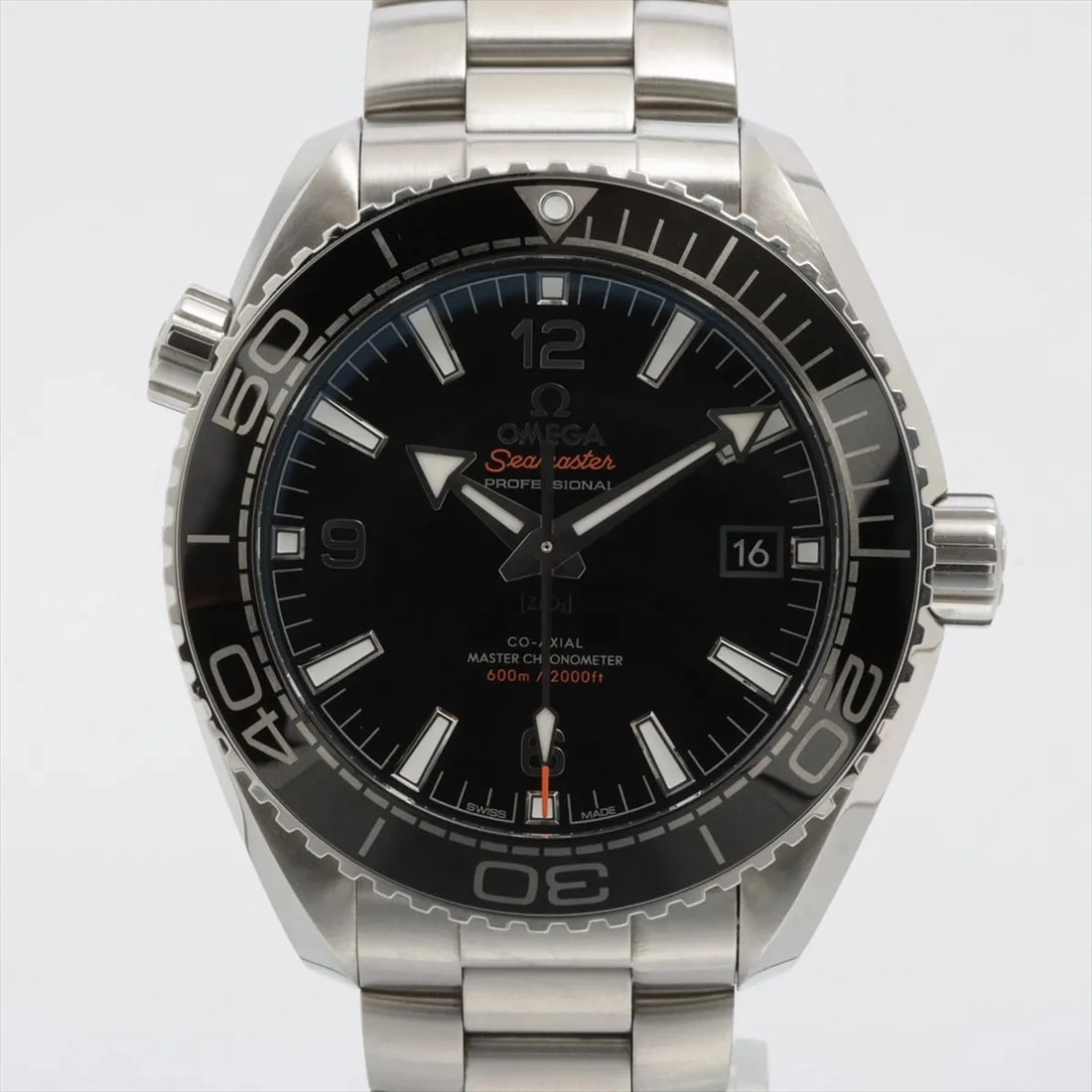 OMEGA SEAMASTER SS BLACK: Omega Seamaster SS black Brand: Omega Type: Wristwatch Material: SS Color: Dial Color black Size: Case:W1.6 x H1.6inch / W42 x H42 Circumference of Wrist:6.9inch / 17.5 Accessories: None