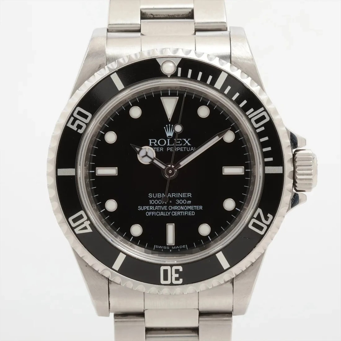 ROLEX SUBMARINER SS BLACK: Rolex Submariner SS black Brand: Rolex Type: Wristwatch Material: SS Color: Dial Color black Size: Case:W1.6 x H1.6inch / W40 x H40 Circumference of Wrist:7.1inch / 18 Accessories: None Ac