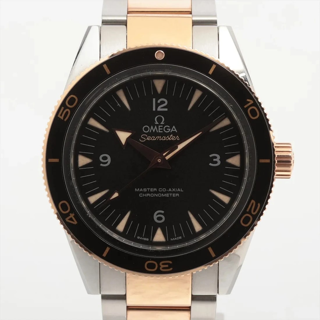 OMEGA SEAMASTER CO AXIAL PG×SS BLACK: Omega Seamaster Co Axial PG×SS black Brand: Omega Type: Wristwatch Material: PG×SS Color: Dial Color black Size: Case:W1.2 x H1.2inch / W36 x H36 Circumference of Wrist:6.7inch / 17 Accessories
