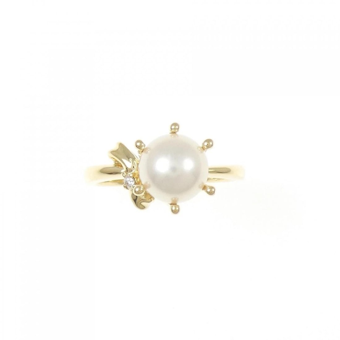 18K YELLOW GOLD AKOYA PEARL RING: 18K Yellow Gold Akoya Pearl Ring Brand: Unbranded Type: akoya pearl ring Material: K18 yellow gold, Main Stone/Creation Akoya PearlSecondary Stone Natural Color: Yellow Gold Size: US 5 