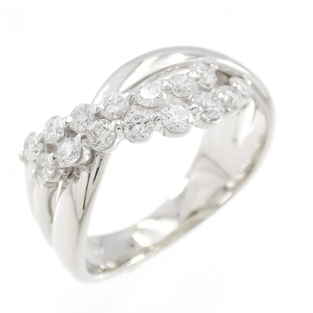 PT DIAMOND RING: PT Diamond Ring Brand: Unbranded Type: Diamond Ring Material: Platinum, Main Stone/Creation Natural Color: Silver Size: US 6 1/2 Accessories: None Accessories Notice: When purchasing pre-o