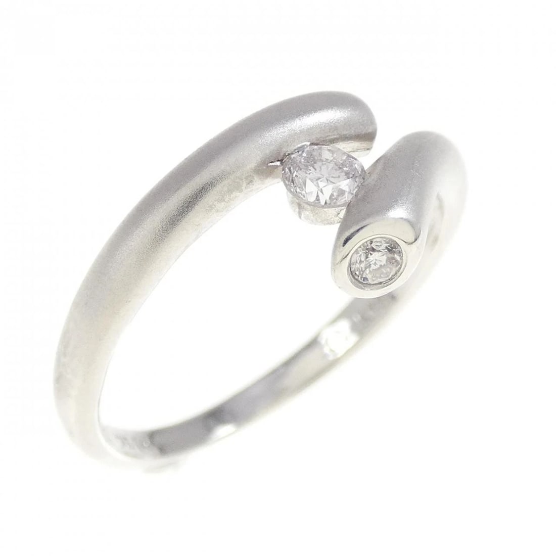 K18WG PINK DIAMOND RING: K18WG Pink Diamond Ring Brand: Unbranded Type: pink diamond ring Material: K18WG, Main Stone/Creation Pink Natural Color: White Gold Size: US 5 1/2 Accessories: None Accessories Notice: When