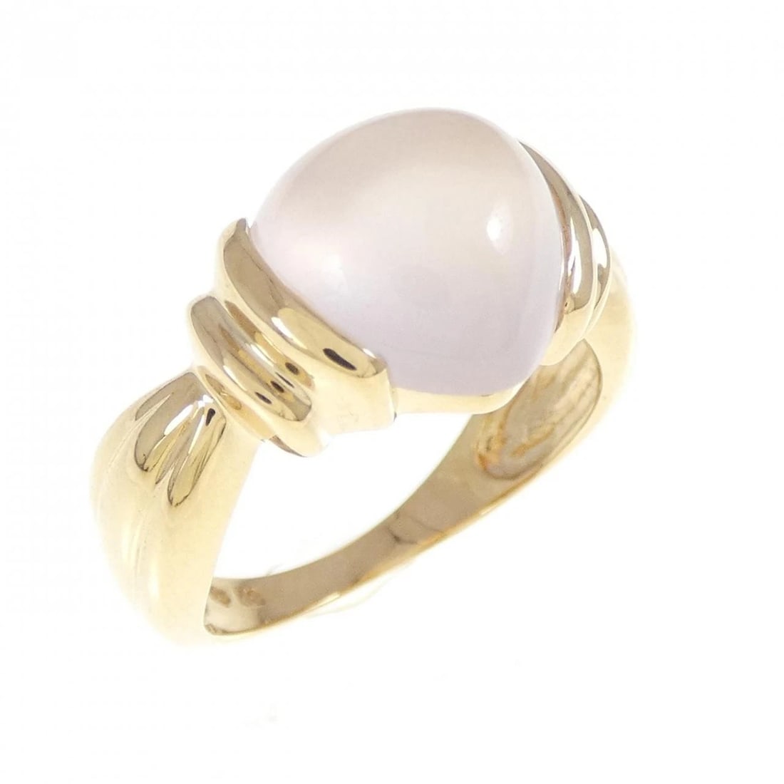 18K YELLOW GOLD HEART ROSE QUARTZ RING: 18K Yellow Gold Heart Rose Quartz Ring Brand: Unbranded Type: Rose Quartz Ring Material: K18 yellow gold, Main Stone/Creation Rose Quartz Color: Yellow Gold Size: US 5 1/4 Accessories: None