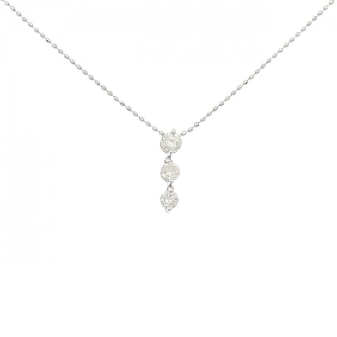 K18WG THREE STONE DIAMOND NECKLACE: K18WG Three Stone Diamond Necklace Brand: Unbranded Type: Diamond Necklace Material: K18 white gold, Main Stone/Creation Natural Color: White Gold Size: 40cmActual Size Pendant length approx.