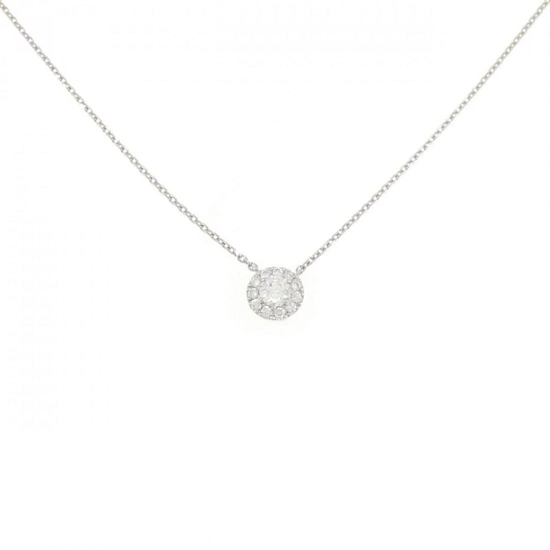 VENDOME DIAMOND NECKLACE: Vendome Diamond Necklace Brand: VANDOME Type: Vendome Necklace Material: Platinum, Main Stone/Creation Natural Color: Silver Size: 45cmActual Size Pendant length approx. x width approx.: