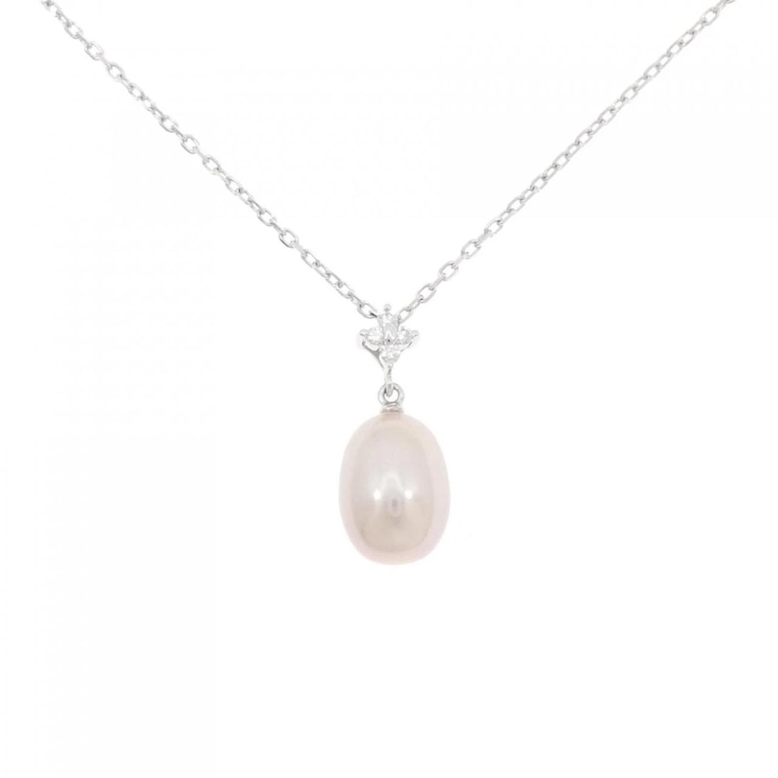 PERLITA MIKIMOTO FRESHWATER PEARL NECKLACE: Perlita Mikimoto Freshwater Pearl Necklace Brand: PERLITA MIKIMOTO Type: Necklace Material: K18 white gold, Main Stone/Creation Freshwater Pearl Color: white Size: 39-42cm Accessories: None