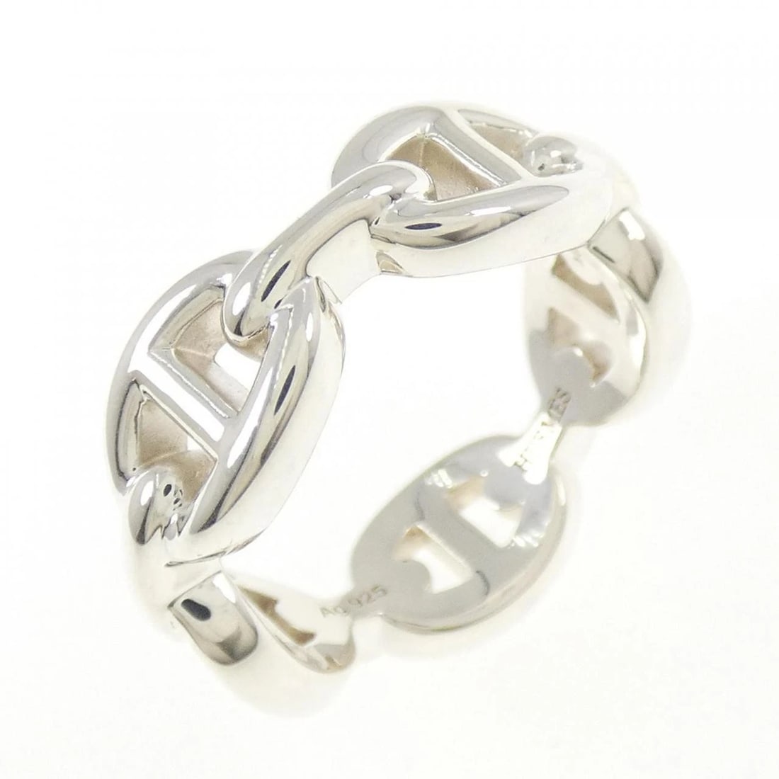 HERMES CHAINE D'ANCRE ENCHAINE RING: Hermes Chaine d'Ancre Enchaine Ring Brand: HERMES Type: Ring Material: 925Silver, Color: Silver Size: US 6 Accessories: None Accessories Notice: When purchasing pre-owned goods, please ref