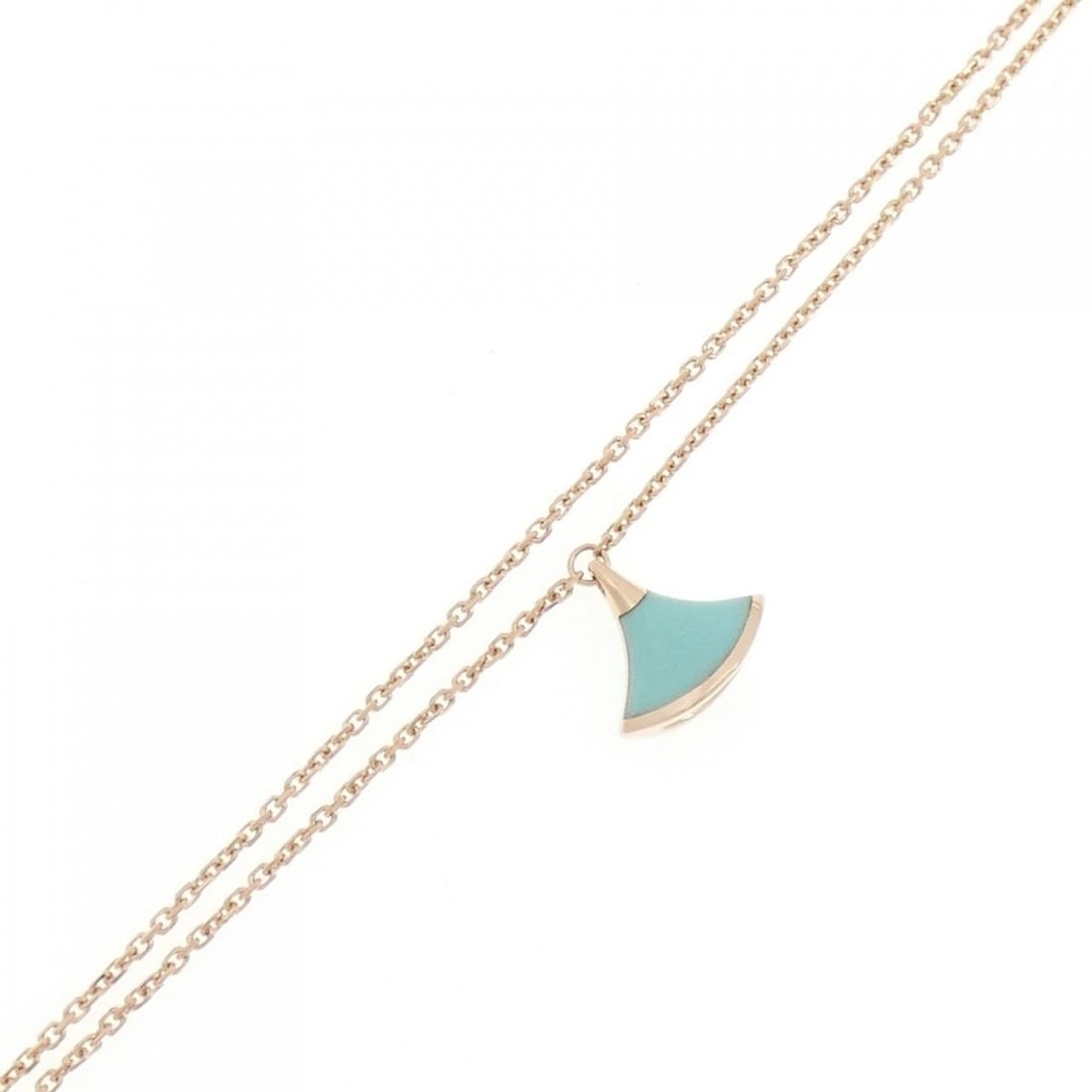 BULGARI DIVA DREAM BRACELET: bulgari diva dream bracelet Brand: BVLGARI Type: Bvlgari Bracelet Material: 750 Pink Gold, Color: Pink Gold Size: 16?18 Actual Size Max width approx: 10.6mm Accessories: None Accessories