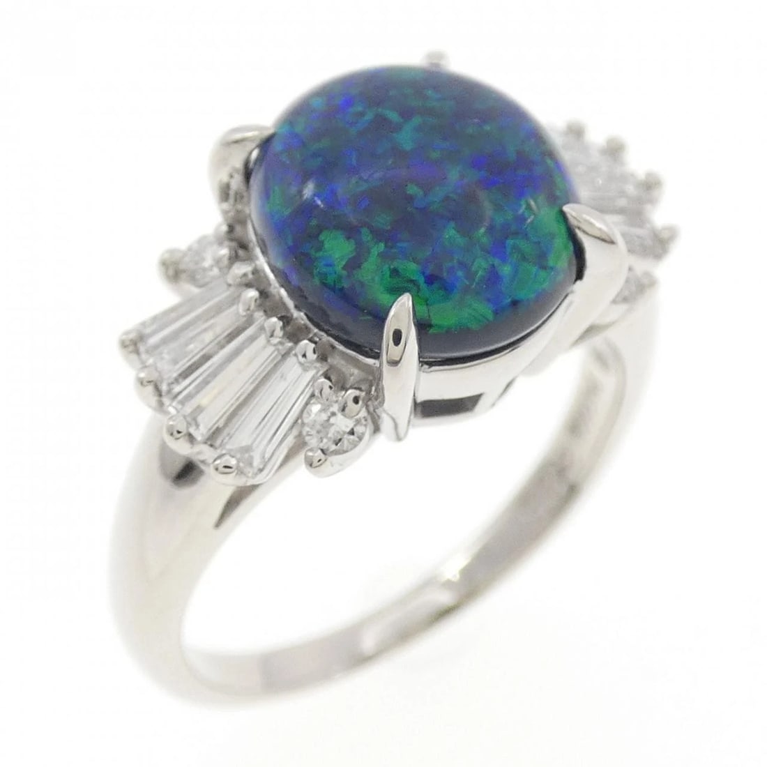TASAKI BLACK OPAL RING: Tasaki Black Opal Ring Brand: TASAKI Type: Ring Material: Platinum900, Color: White Size: US 6 1/4 Accessories: None Accessories Notice: When purchasing pre-owned goods, please refer to th