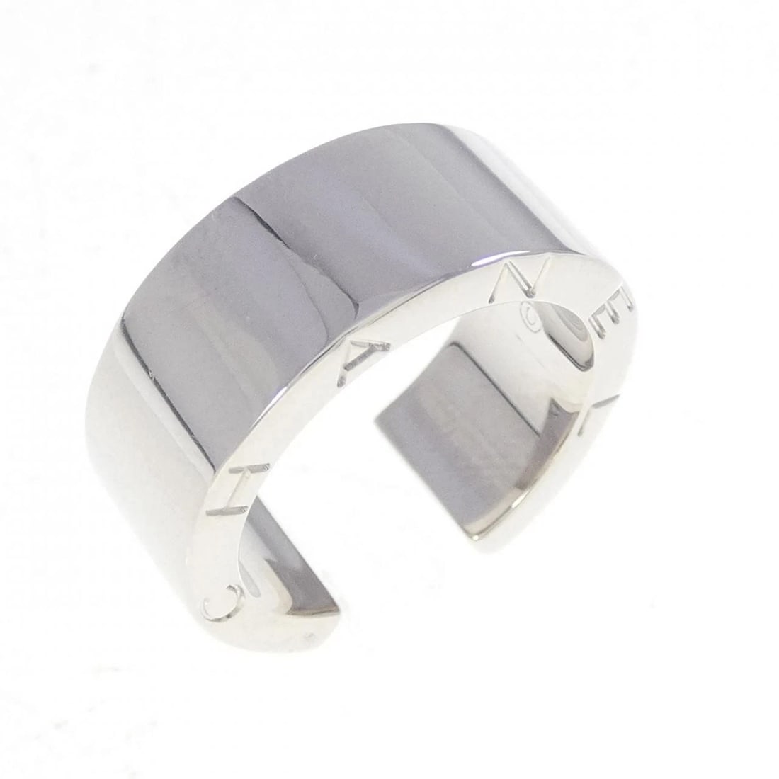 CHANEL C SIGNATURE MEDIUM RING: Chanel C Signature Medium Ring Brand: CHANEL Type: ring Material: 750 white gold, Color: white Size: US 5.25 Accessories: None Accessories Notice: When purchasing pre-owned goods, please r