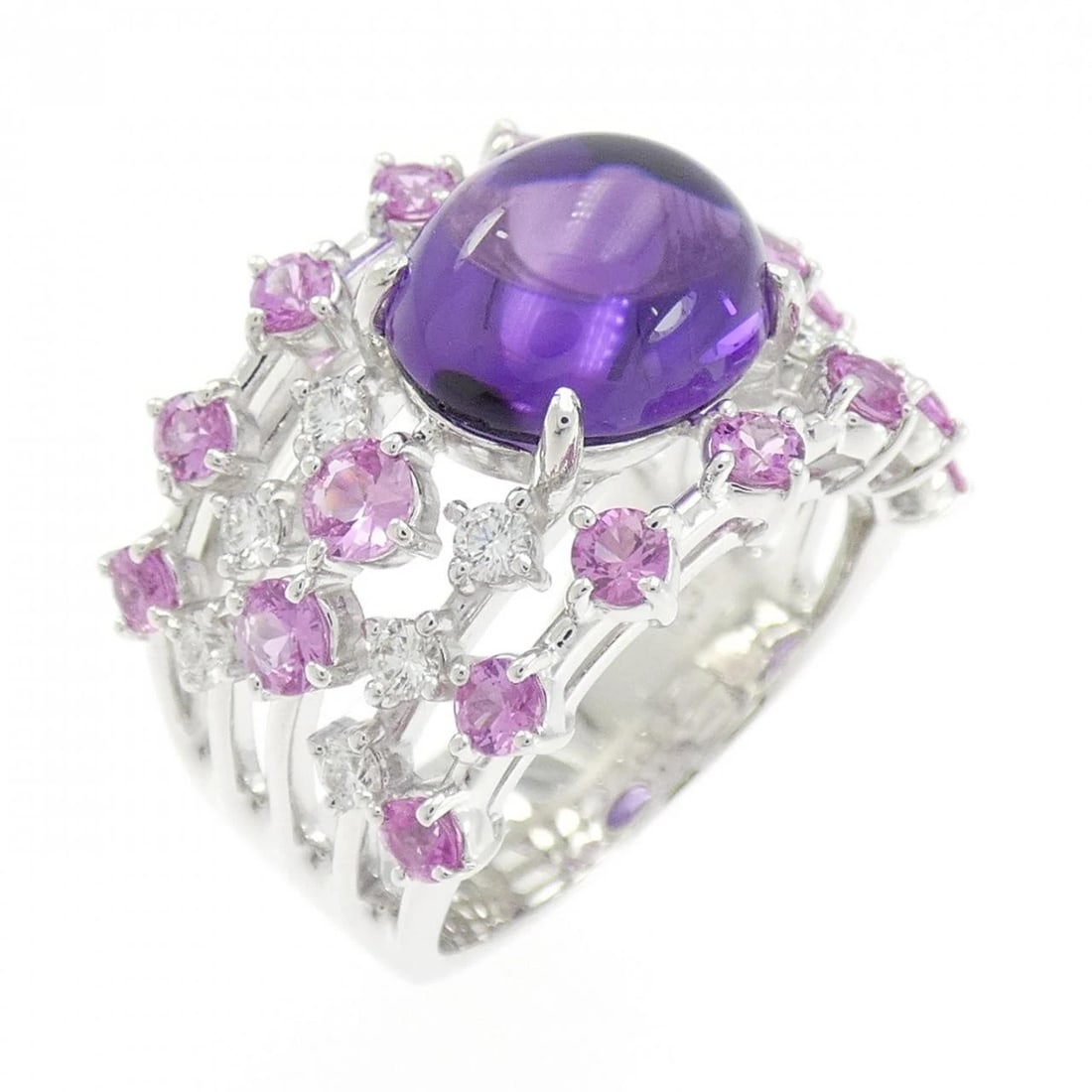TASAKI COLORED STONE RING: Tasaki colored stone ring Brand: TASAKI Type: Ring Material: K18 white gold, Main Stone/Creation AmethystSecondary Stone Diamond Color: White Gold Size: US 7 Accessories: None Accessories