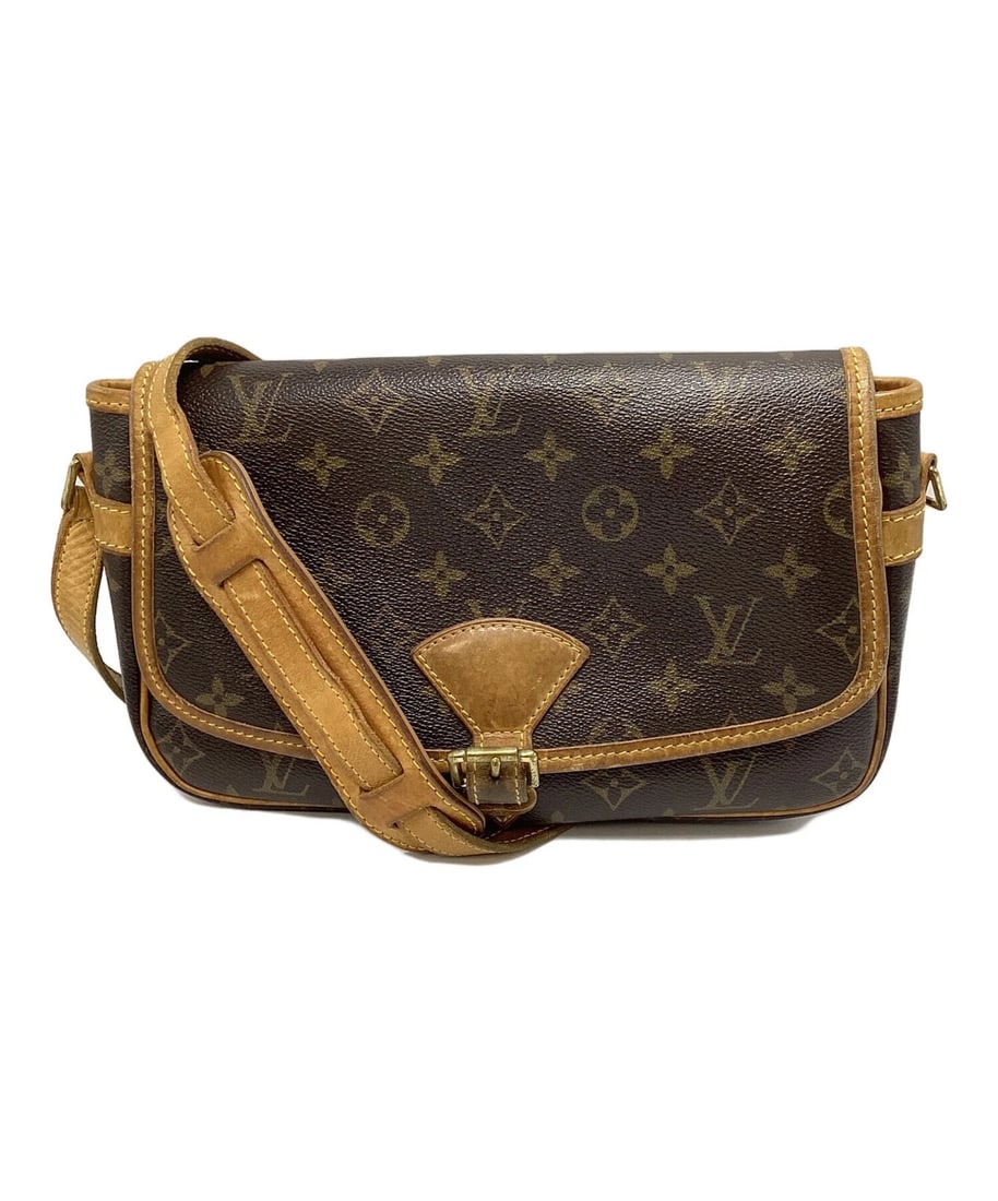 LOUIS VUITTON MONOGRAM SOLOGNE SHOULDER BAG: LOUIS VUITTON Monogram Sologne Shoulder Bag Brand: LOUIS VUITTON Type: Handbag Material: none Color: Brown Size: H:17cm / W:27cm / D:9cm Accessories: None Accessories Notice: When purchasi