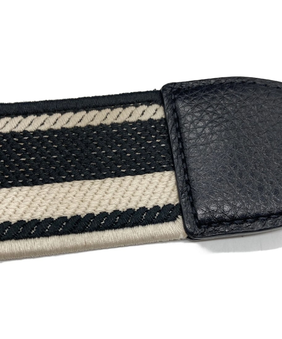 PRADA SHOULDER BAG - 10