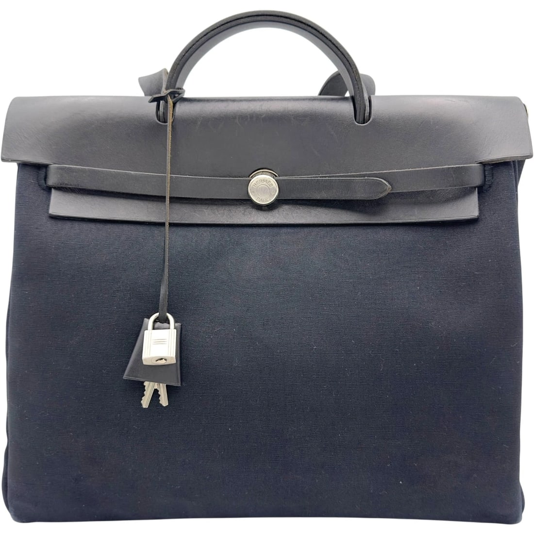 HERMES HERBAGMM STAMP BLACK SHW TOILE/LEATHER SHOULDER BAG: HERMES HerbagMM Stamp Black SHW Toile/Leather Shoulder Bag Brand: HERMES Type: Handbag Material: Toile/Leather Color: Black / SV Hardware Size: W: 37cm / H: 28cm / D: 14cm / Shoulder: 95cm 