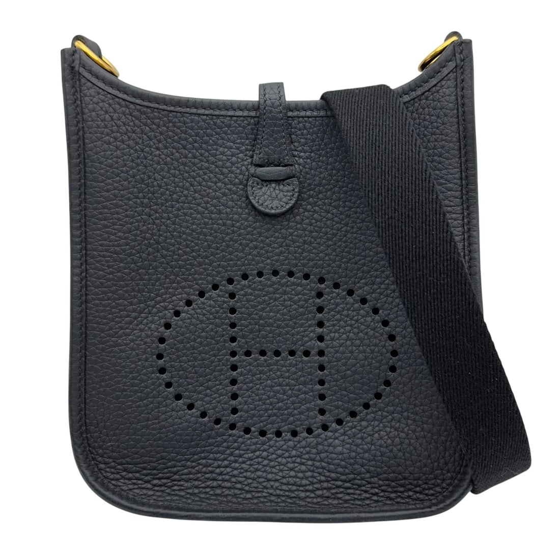 HERMES EVELYNE TPM W STAMP BLACK/GHW CLEMENCE SHOULDER BAG: Hermes Evelyne TPM W Stamp Black/GHW Clemence Shoulder Bag Brand: HERMES Type: Handbag Material: Taurillon Color: Black // GD Hardware Size: W: 17cm / H: 19cm / D: 4.5cm / Shoulder: 110cm Accesso