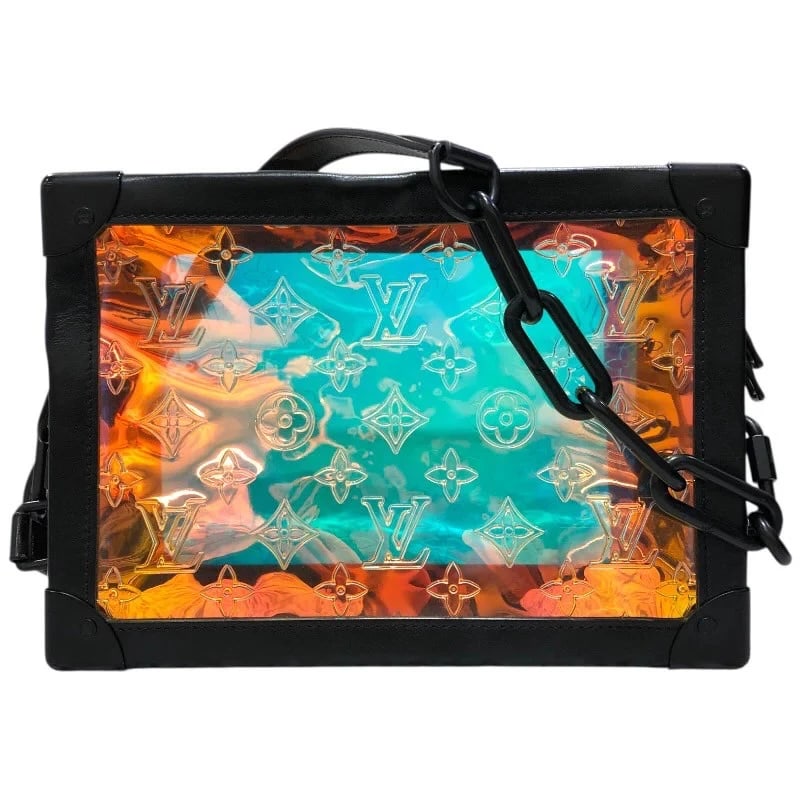 LOUIS VUITTON SOFT TRUNK HOLOGRAM NOIR PRISM SHOULDER BAG: LOUIS VUITTON Soft Trunk Hologram Noir Prism Shoulder Bag Brand: LOUIS VUITTON Type: Handbag Material: Prism Color: Hologram Noir Size: W: 24.5cm / H: 17.5cm / D: 10cm / Shoulder: 128cm Accessori