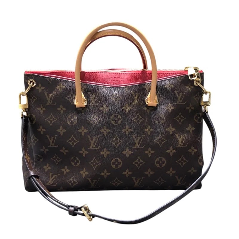 LOUIS VUITTON PALLAS MM BROWN MONOGRAM CANVAS SHOULDER BAG: LOUIS VUITTON Pallas MM Brown Monogram Canvas Shoulder Bag Brand: LOUIS VUITTON Type: Handbag Material: Monogram Canvas Color: Brown Size: W: 34cm / H: 24cm / D: 13cm Accessories: None Acc