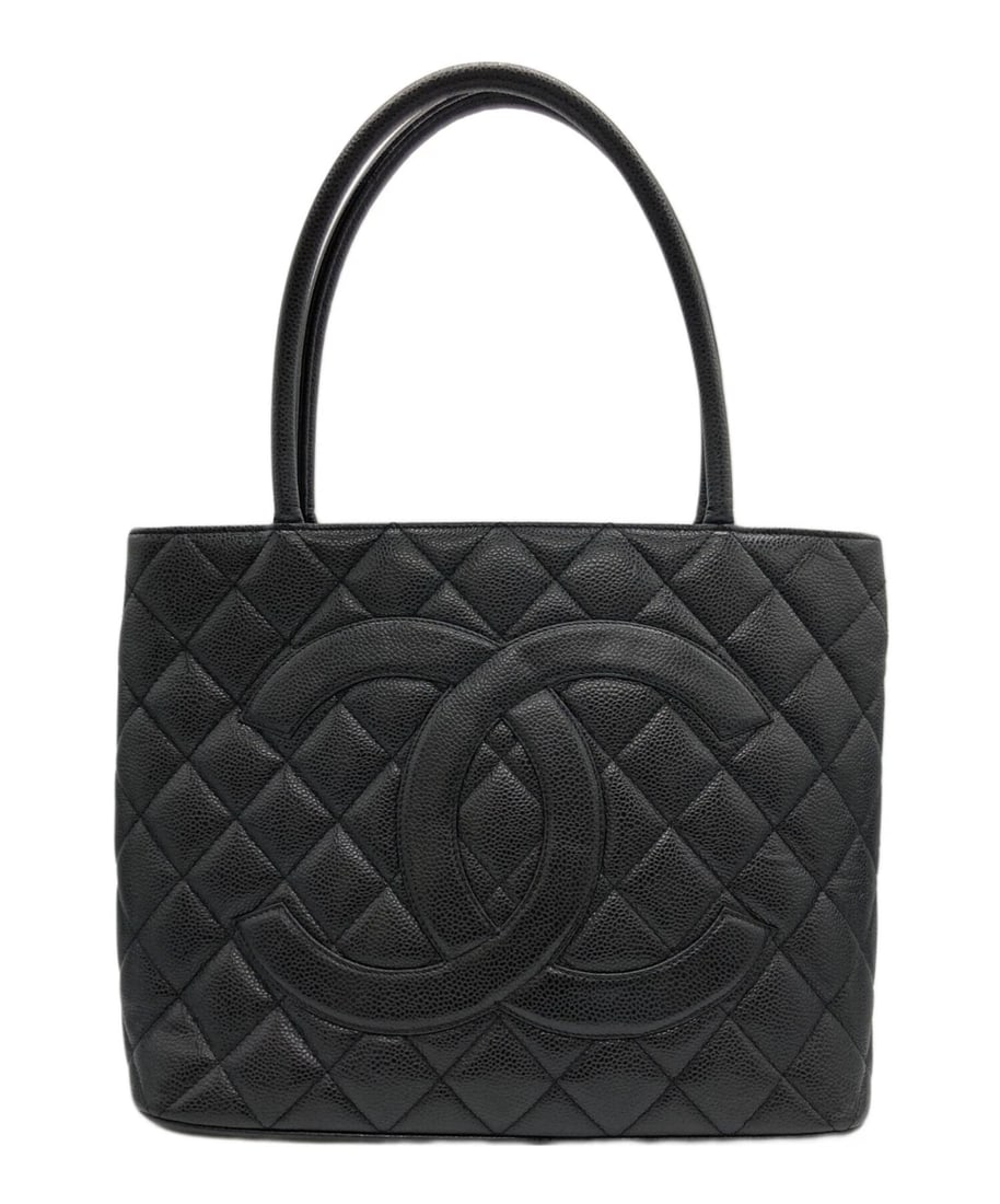 CHANEL CAVIAR SKIN COCO MARK TOTE BAG: CHANEL Caviar Skin Coco Mark Tote Bag Brand: CHANEL Type: Handbag Material: none Color: Black Size: H:23cm / W:28cm / D:13cm [ Handle size ] 17cm Accessories: None Accessories Notice: When