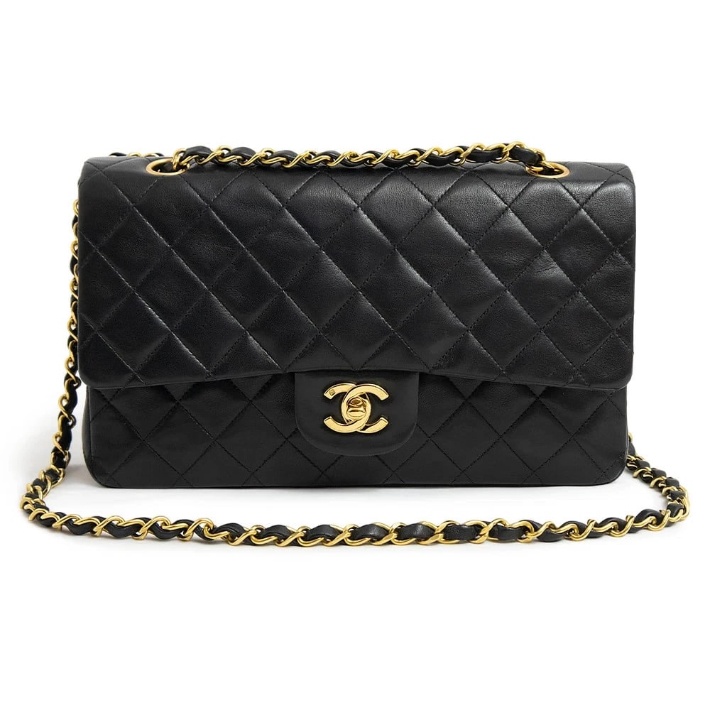 CHANEL MATELASSÉ 25 W SHOULDER BAG BLACK: CHANEL Matelassé 25 W Shoulder Bag Black Brand: CHANEL Type: Handbag Material: Lambskin (Sheepskin) Color: Black Size: W: 25cm x H: 16cm x D: 7cm Accessories: None Accessories Notice: When
