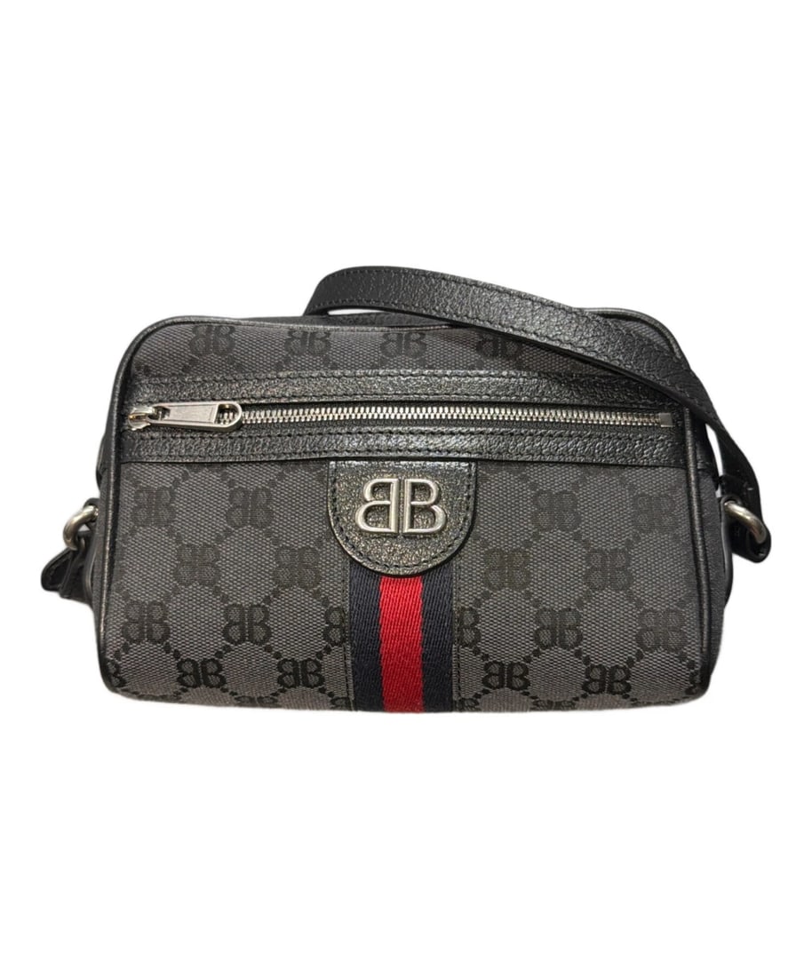 BALENCIAGA×GUCCI THE HACKER PROJECT WEBLINE SHOULDER BAG: Balenciaga×Gucci The Hacker Project Webline Shoulder Bag Brand: BALENCIAGA x GUCCI Type: Handbag Material: Canvas X Leather Color: Black Size: H:14cm / W:18cm / D:6cm Accessories: None