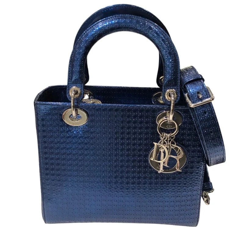 CHRISTIAN DIOR LADY DIOR MEDIUM BLUE PATENT HANDBAG: Christian Dior Lady Dior Medium Blue Patent Handbag Brand: Christian Dior Type: Handbag Material: Patent Color: blue Size: W: 24cm / H: 20cm / D: 12cm / Shoulder: 118cm Accessories: None A