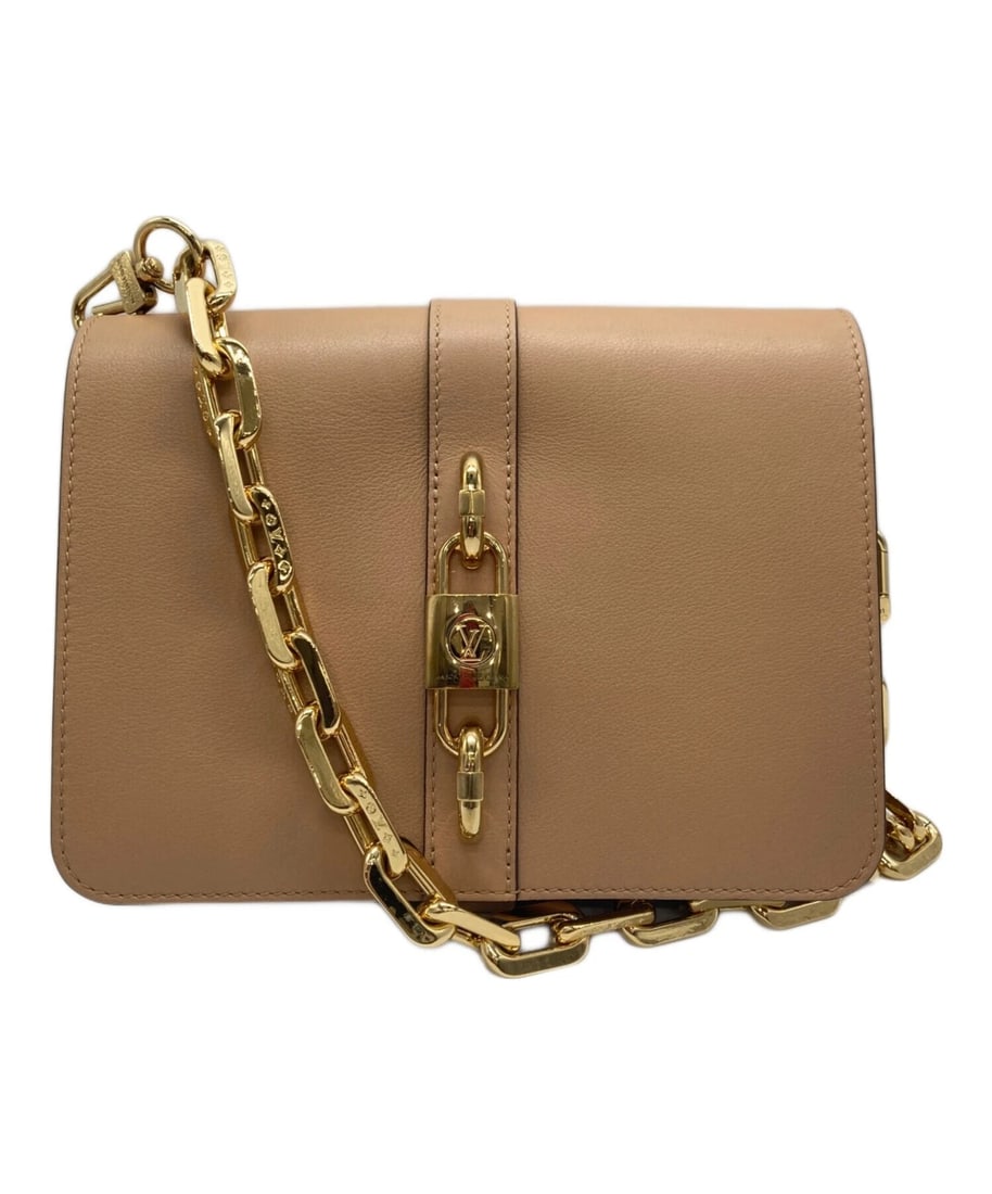 LOUIS VUITTON RENDEZ-VOUS CHAIN SHOULDER BAG: LOUIS VUITTON Rendez-Vous Chain Shoulder Bag Brand: LOUIS VUITTON Type: Handbag Material: none Color: Beige Size: H:17cm / W:22cm / D:6cm Accessories: None Accessories Notice: When purchas