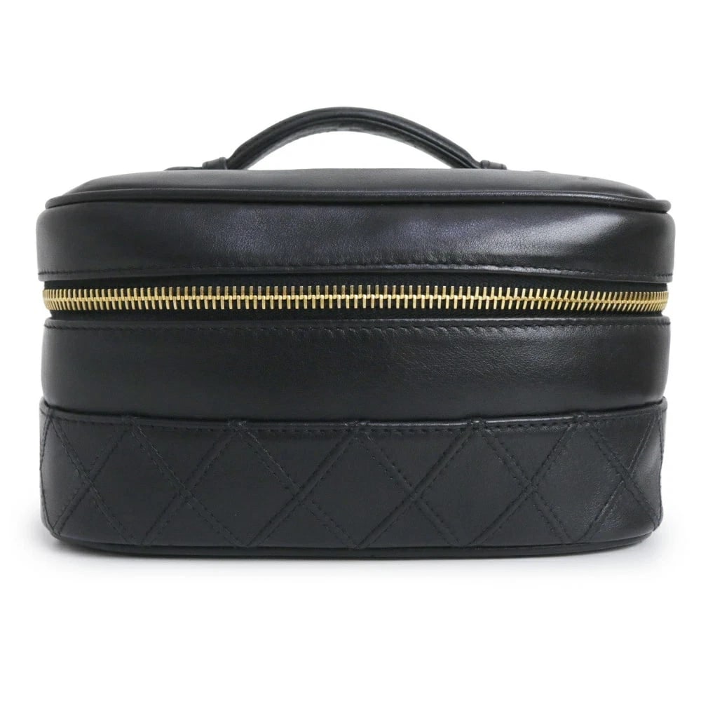 CHANEL BICOLORE VANITY POUCH HANDBAG BLACK: CHANEL Bicolore Vanity Pouch Handbag Black Brand: CHANEL Type: Handbag Material: Lambskin (Sheepskin) Color: Black Size: W: 20cm x H: 11cm x D: 14cm Handle: 11cm Accessories: None Accessor