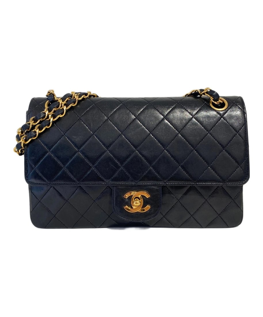 CHANEL MATELASSÉ 25 DOUBLE FLAP CHAIN SHOULDER BAG: CHANEL Matelassé 25 Double Flap Chain Shoulder Bag Brand: CHANEL Type: Handbag Material: Lambskin Color: Black Size: H:15cm / W:25cm / D:5.5cm Accessories: None Accessories Notice: When pu