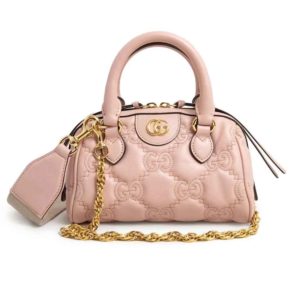 GUCCI GG MATELASSÉ MINI BAG 3WAY SHOULDER HANDBAG: GUCCI GG Matelassé Mini Bag 3Way Shoulder Handbag Brand: GUCCI Type: Handbag Material: Leather Color: Pink Size: W: 20cm x H: 13cm x D: 11cm Handle: 27cm Accessories: None Accessories Noti