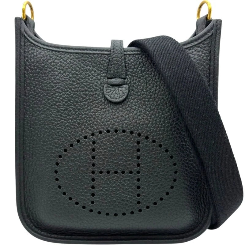 HERMES EVELYNE TPM U STAMP BLACK GHW SHOULDER BAG: Hermes Evelyne TPM U Stamp Black GHW Shoulder Bag Brand: HERMES Type: Handbag Material: Taurillon Clemence Color: Black / GD Hardware Size: W: 17cm / H: 17cm / D: 4cm / Shoulder: 119cm 
