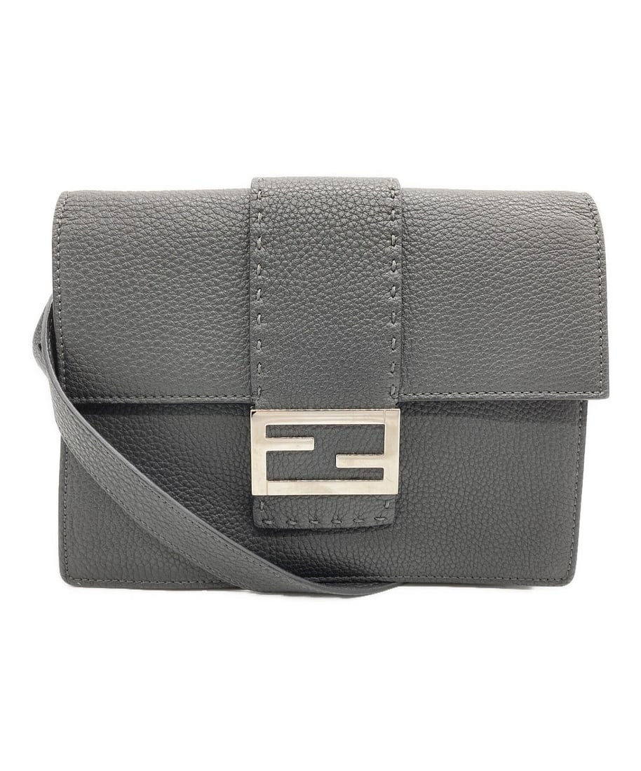 FENDI SHOULDER BAG: FENDI Shoulder Bag Brand: FENDI Type: Handbag Material: none Color: Gray Size: H:17cm / W:22.5cm / D:5cm Accessories: None Accessories Notice: When purchasing pre-owned goods, please refer
