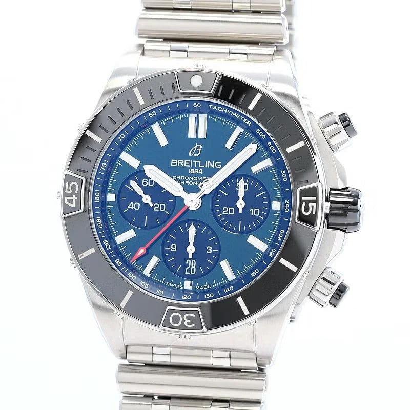 BREITLING SUPER CHRONOMAT WATCH: Breitling Super Chronomat WATCH Brand: BREITLING Type: Wrist watch Material: Ceramic/Stainless Steel Color: Dial Color green/black Size: [ Case size ] 44mm [ Arm circumference size ] 21.5cm 