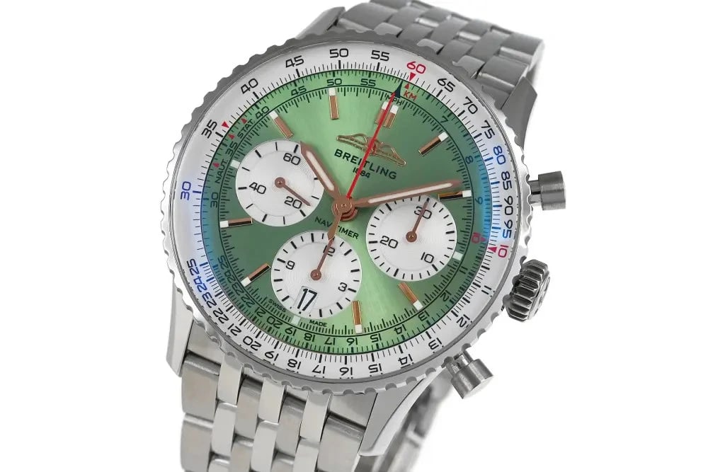 BREITLING NAVITIMER CHRONOGRAPH WATCH: BREITLING Navitimer Chronograph WATCH Brand: BREITLING Type: Wrist watch Material: ss Color: Dial Color Mint Green/White Size: [ Case size ] 41mm [ Arm circumference size ] 21cm Accessories: None
