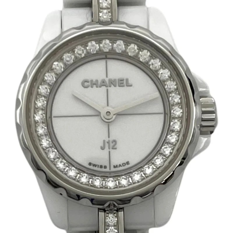 CHANEL J12 WHITE CERAMIC SS WATCH: Chanel J12 White Ceramic SS WATCH Brand: CHANEL Type: Wrist watch Material: Ceramic/SS Color: Dial Color White Size: [ Case size ] 19.8mm / Case shape: Round face / Case thickness: 7.8mm [ Arm cir