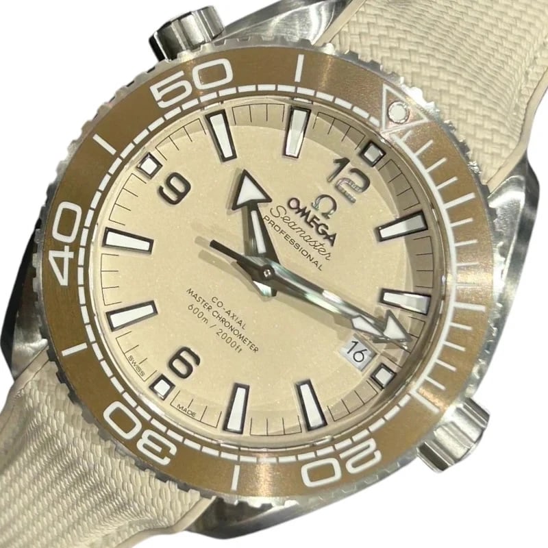 OMEGA SEAMASTER PLANET OCEAN CO AXIAL WATCH: Omega Seamaster Planet Ocean Co Axial WATCH Brand: OMEGA Type: Wrist watch Material: Stainless steel Color: Dial Color Beige Size: [ Case size ] 43.5mm / Case shape: Round face [ Arm