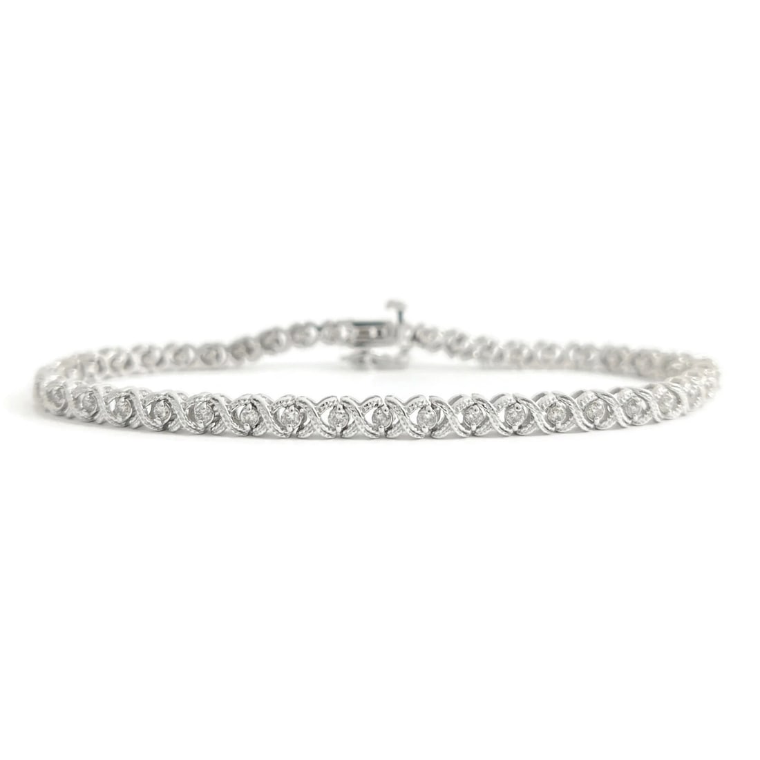 X-LINK MILGRAIN DIAMOND TENNIS BRACELET 14K WHITE GOLD: X-Link Milgrain Diamond Tennis Bracelet 14K White Gold Brand: Unbranded Type: Bracelet Material: 14K white gold, Main Stone/Creation Natural Color: Silver Size: Length: 7.25 inches Width: 4 mm Ac