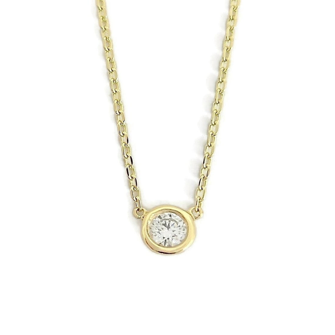 ROUND SOLITAIRE BEZEL DIAMOND PENDANT NECKLACE (1 of 2)
